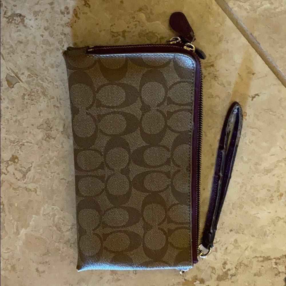 Used Coach gold tote plus wristlet - Picture 8 of 10